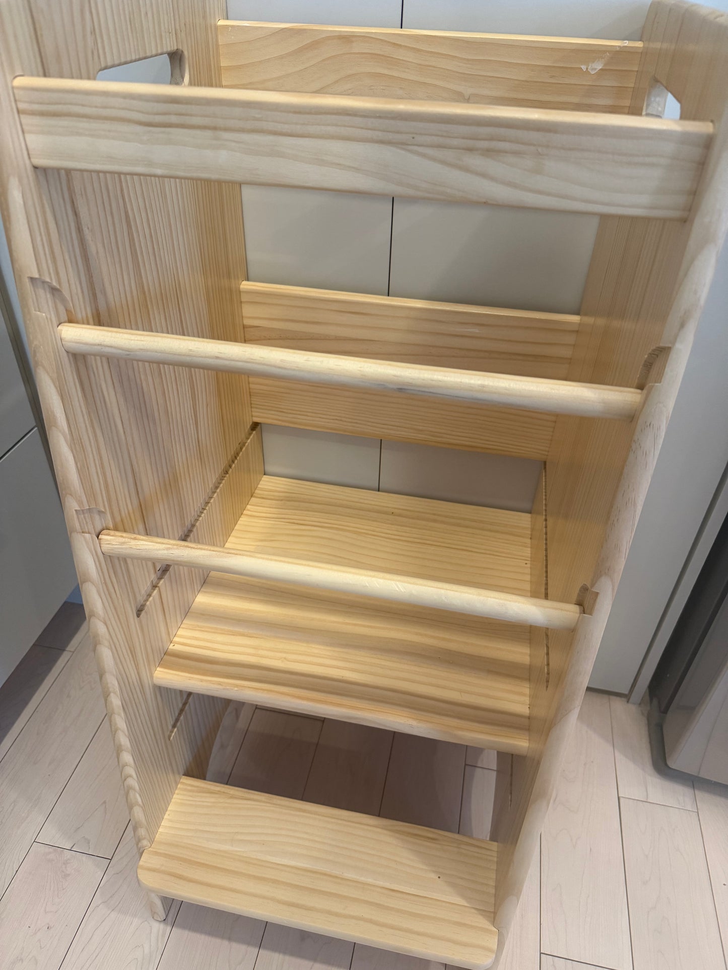 Solid Wood Observation Tower – Safe, Adaptable and Durable