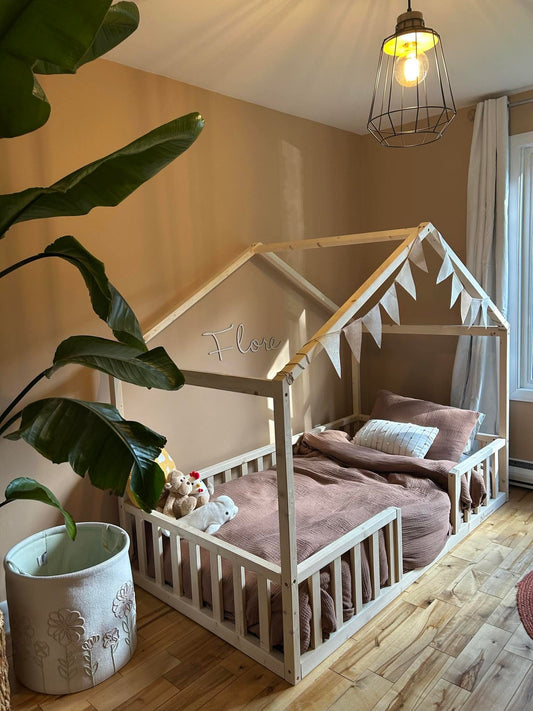 Lit simple au sol Montessori, avec maisonnette, Modèle (B)