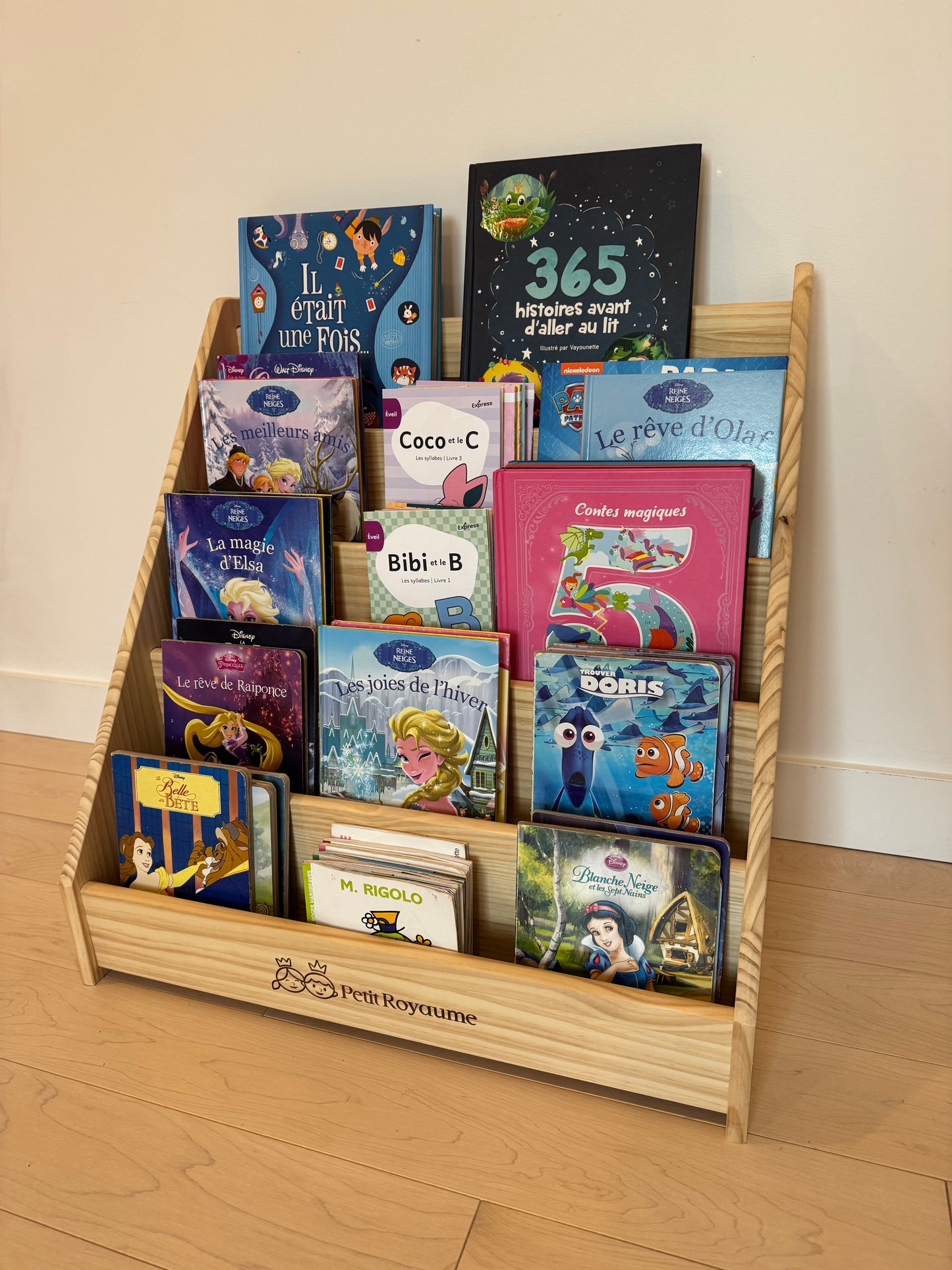 Bibliothèque au sol Montessori