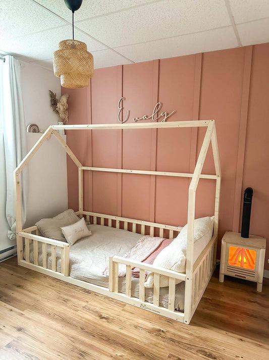 Lit simple au sol Montessori, avec maisonnette, Modèle (A)